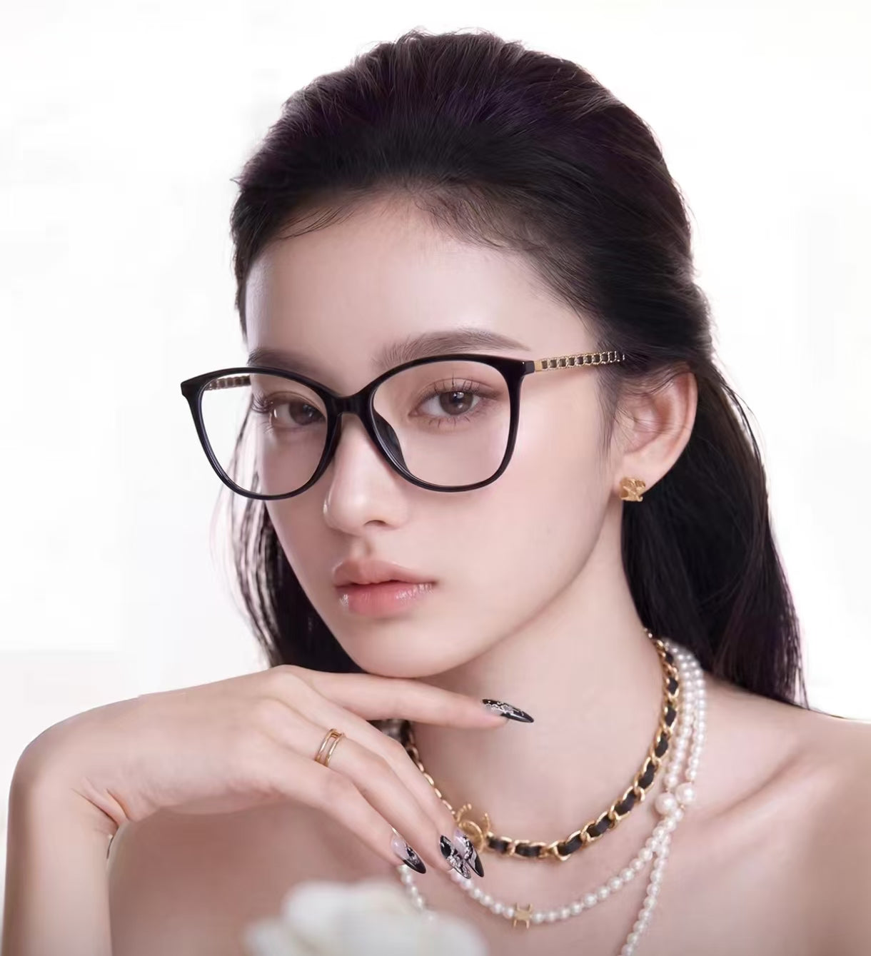 Women’s Chic Ultra-Light Oversized Black Cat Eye Blue Light Glasses