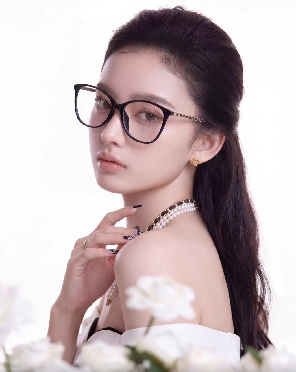 Women’s Chic Ultra-Light Oversized Black Cat Eye Blue Light Glasses