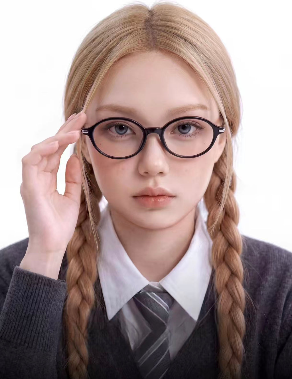 Women’s Retro Geek Chic Ultra-Light Small Oval Black Frame Glasses